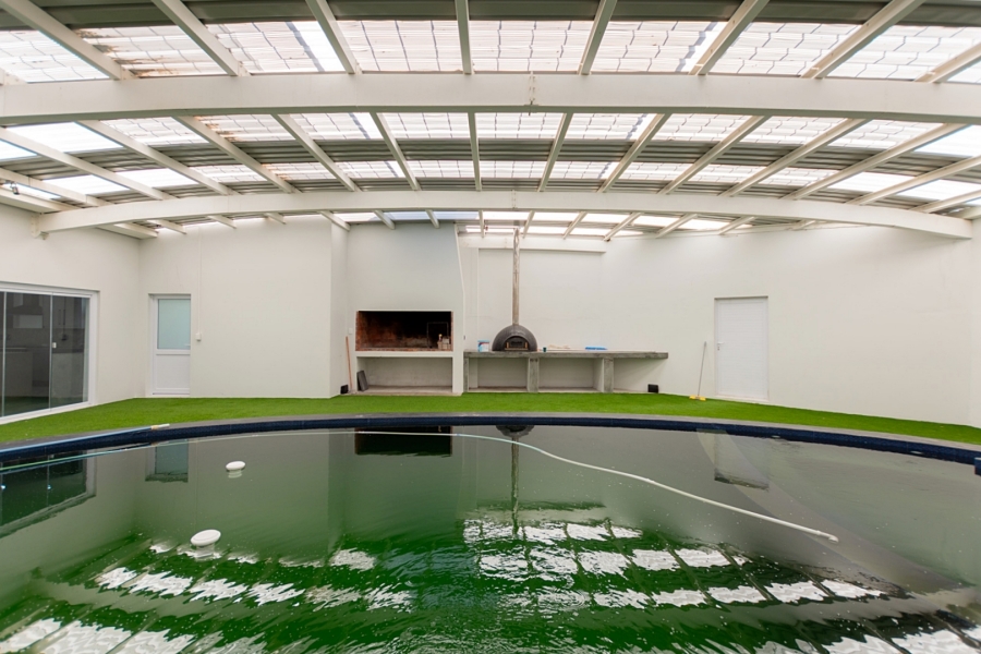 9 Bedroom Property for Sale in Long Acres Country Estate Western Cape